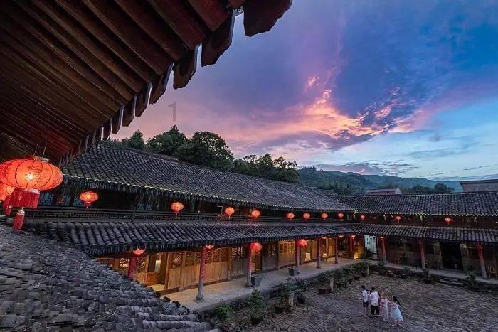 2023年宝鸡接待游客1亿多人次 实现旅游综合收入710多亿元